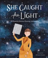 Book cover of SHE CAUGHT THE LIGHT